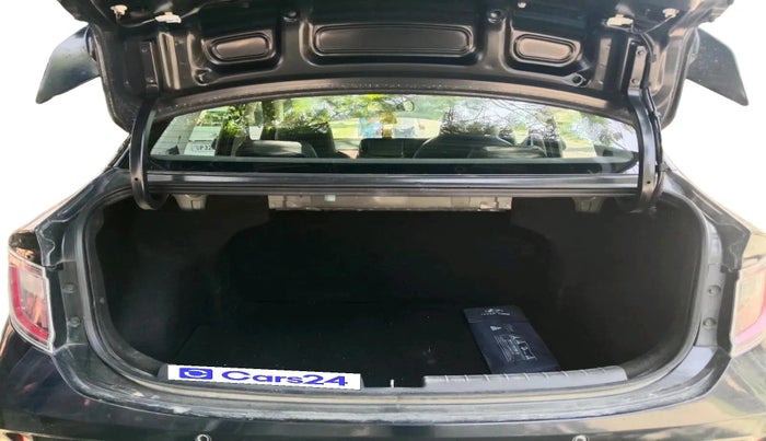 2024 Hyundai AURA SX 1.2, Petrol, Manual, 37,741 km, exterior