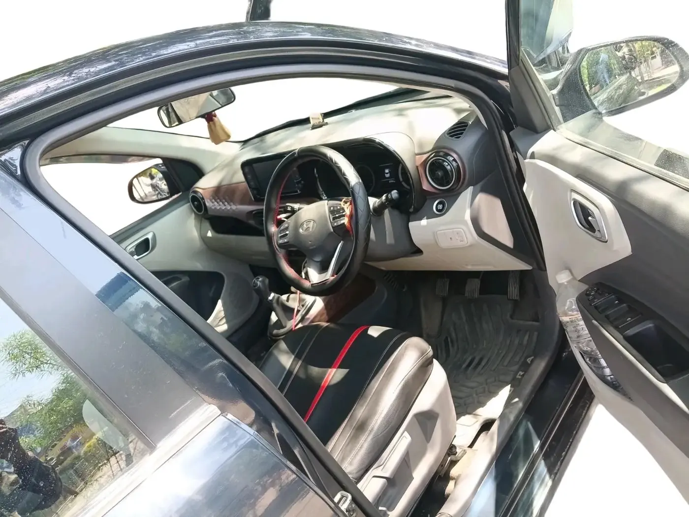 2024 Hyundai AURA SX 1.2, Petrol, Manual, 37,741 km, interior