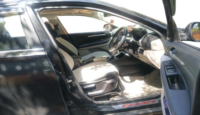 2022 KIA SONET HTX 1.5 AT, Diesel, Automatic, 1,08,157 km, interior