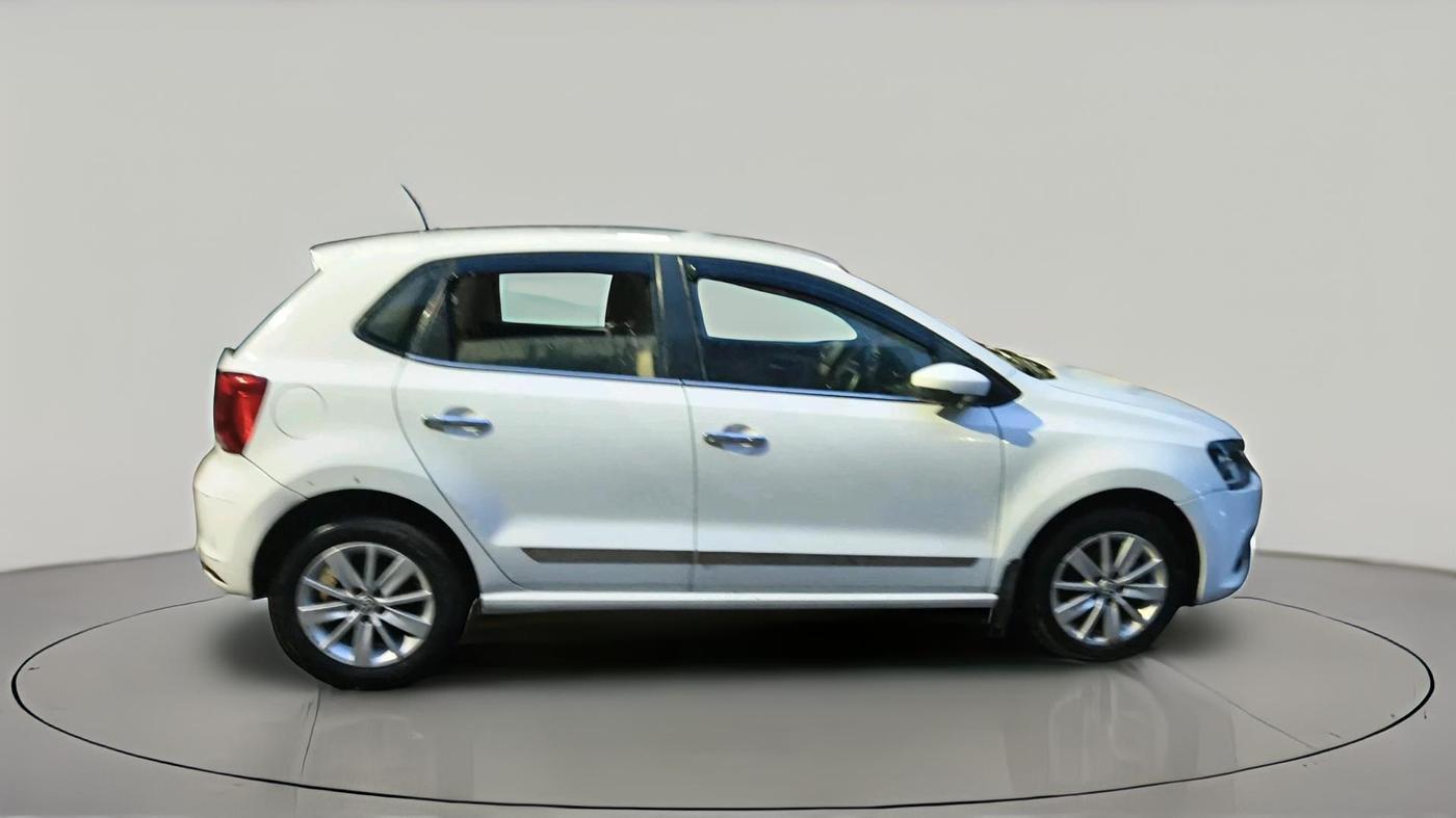 2016 Volkswagen Polo HIGHLINE1.2L, Petrol, Manual, 22,121 km, exterior