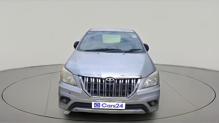 2012 Toyota Innova 2.5 G 8 STR, Diesel, Manual, 4,11,046 km, exterior