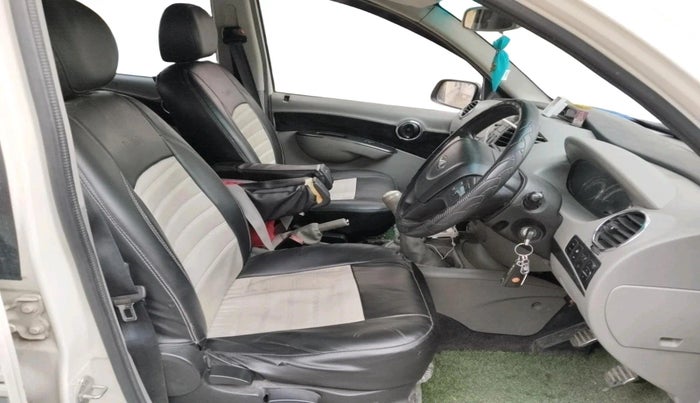 2016 Mahindra NUVOSPORT N8, Diesel, Manual, 1,29,500 km, interior