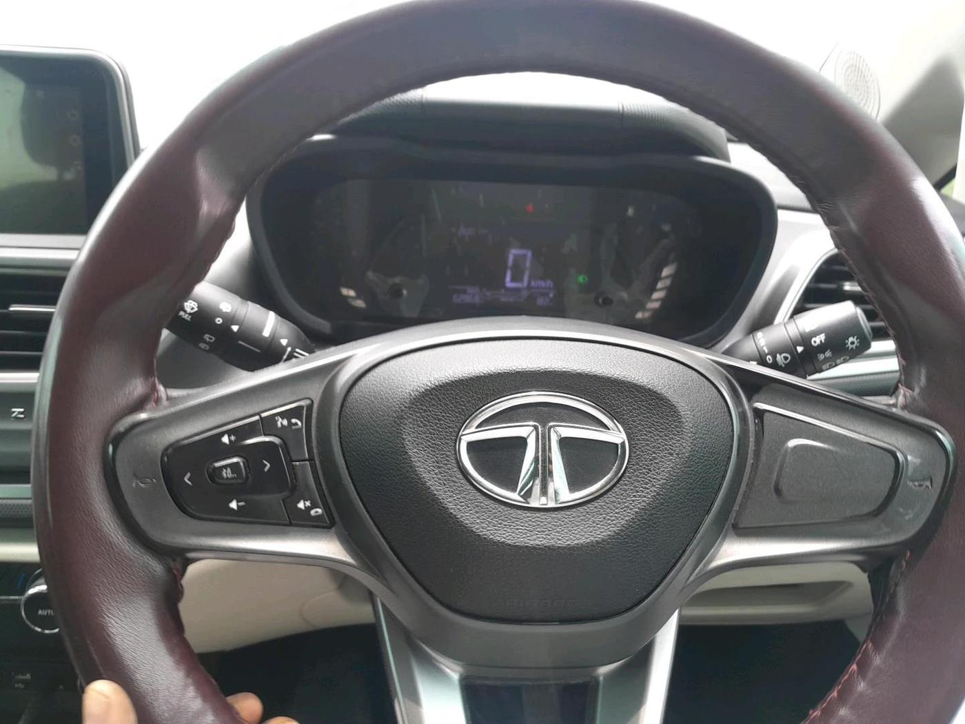 2023 Tata ALTROZ XZ PLUS O SUNROOF CNG, CNG, Manual, 62,968 km, interior