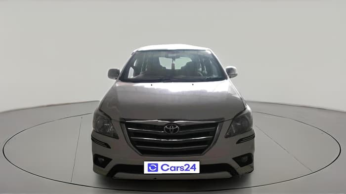 2013 Toyota Innova 2.5 GX 8 STR, Diesel, Manual, 1,90,549 km, exterior