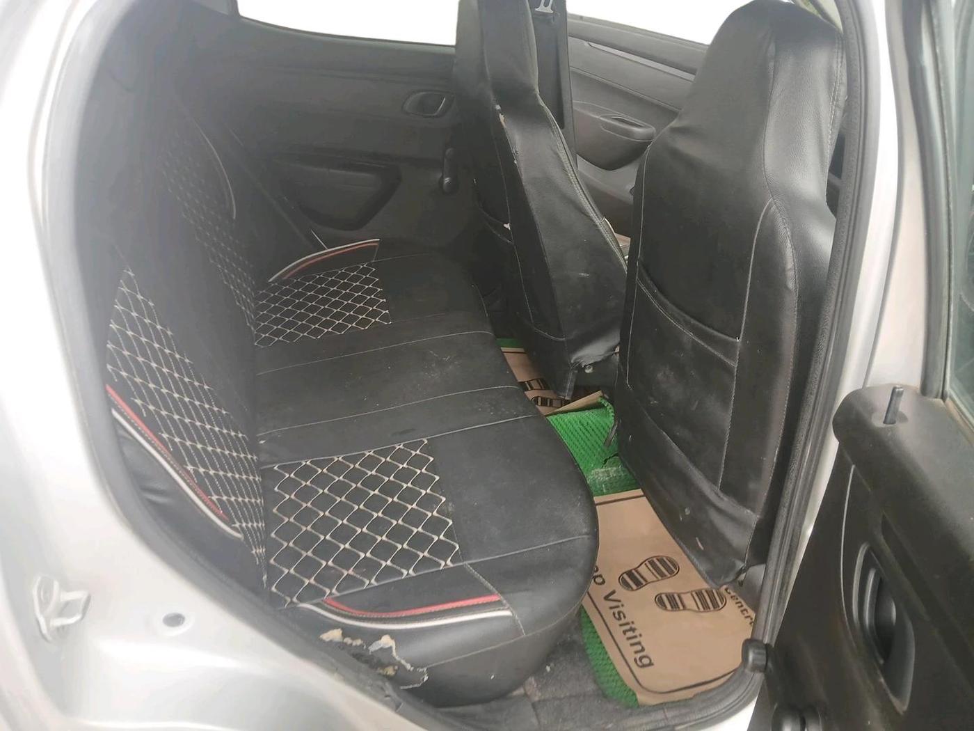 2018 Renault Kwid RXL, Petrol, Manual, 85,017 km, interior