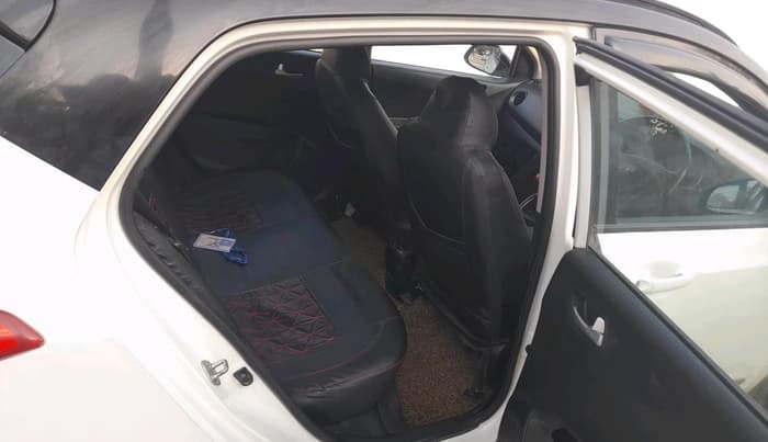 2018 Hyundai Grand i10 SPORTZ U2 1.2 KAPPA CRDI DUAL TONE, Diesel, Manual, 72,126 km, interior