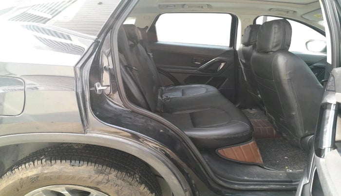 2022 Tata Harrier XT PLUS 2.0L KRYOTEC DARK EDITON, Diesel, Manual, 1,24,000 km, interior