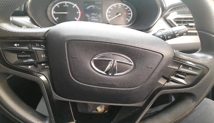 2022 Tata Harrier XT PLUS 2.0L KRYOTEC DARK EDITON, Diesel, Manual, 1,24,000 km, interior