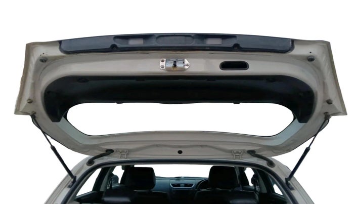 2015 Maruti Swift VXI, Petrol, Manual, 34,485 km, exterior