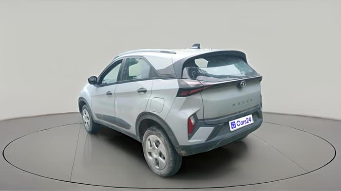 2023 Tata NEXON PURE SUNROOF 1.2 PETROL, Petrol, Manual, 26,348 km, exterior