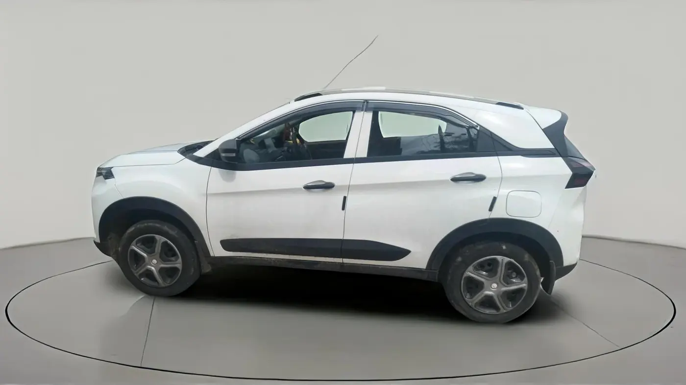 2025 Tata NEXON Smart CNG, CNG, Manual, 6,801 km, exterior