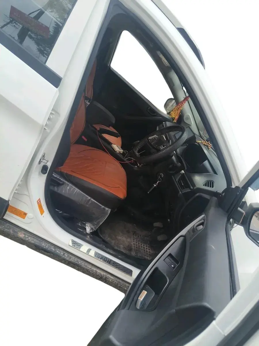 2025 Tata NEXON Smart CNG, CNG, Manual, 6,801 km, interior