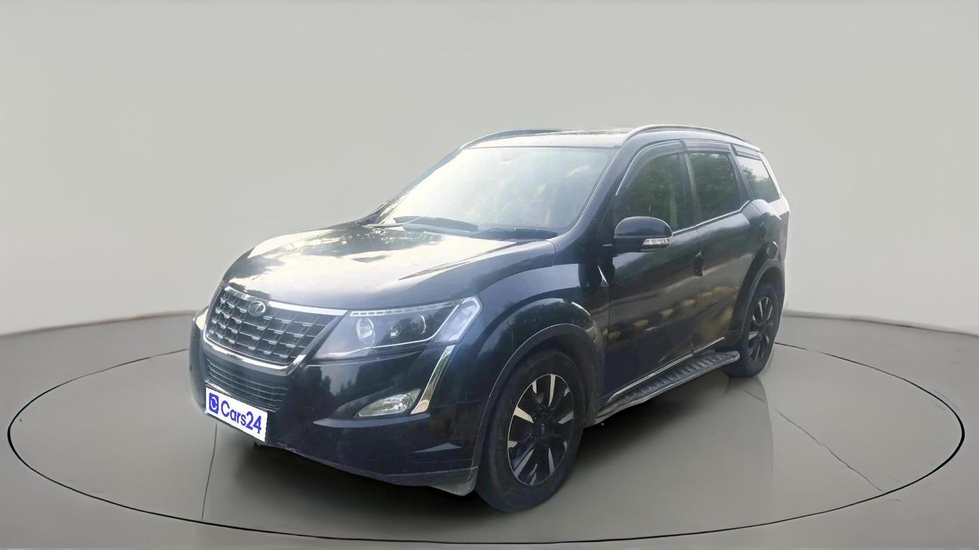 2020 Mahindra XUV500 W11, Diesel, Manual, 94,976 km, exterior