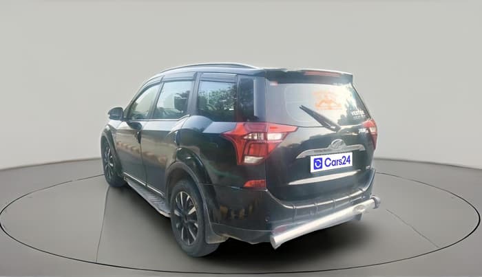 2020 Mahindra XUV500 W11, Diesel, Manual, 94,976 km, exterior