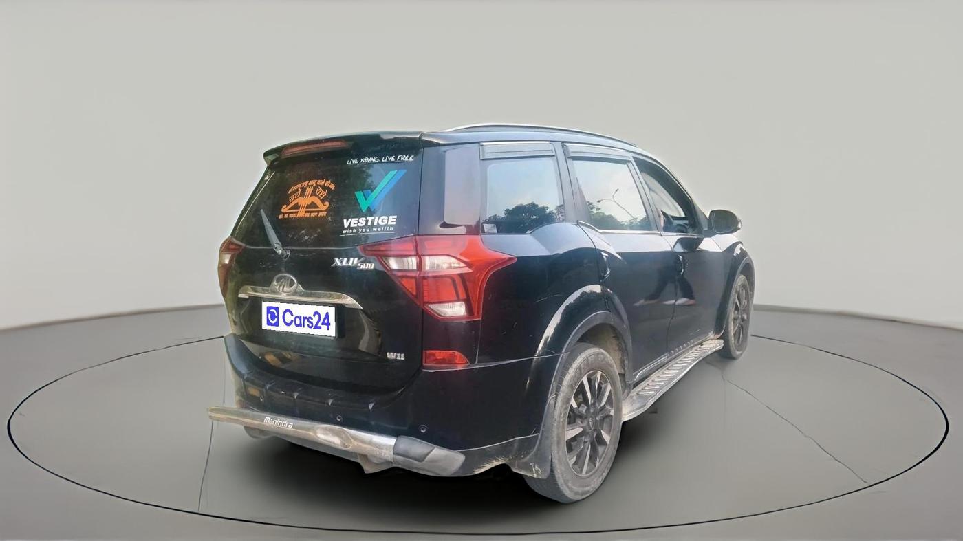 2020 Mahindra XUV500 W11, Diesel, Manual, 94,976 km, exterior