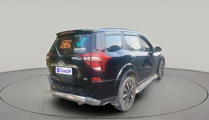 2020 Mahindra XUV500 W11, Diesel, Manual, 94,976 km, exterior