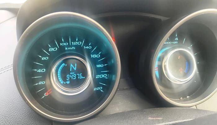2020 Mahindra XUV500 W11, Diesel, Manual, 94,976 km, interior