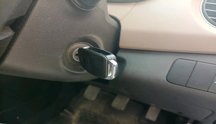 2014 Hyundai Xcent S 1.2, Petrol, Manual, 48,576 km, interior