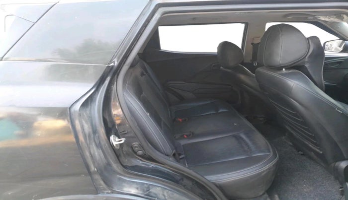 2023 Mahindra XUV400 EL 7.2 KW, Electric, Automatic, 58,656 km, interior