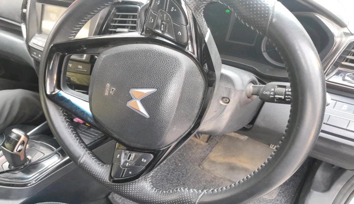 2023 Mahindra XUV400 EL 7.2 KW, Electric, Automatic, 58,656 km, interior