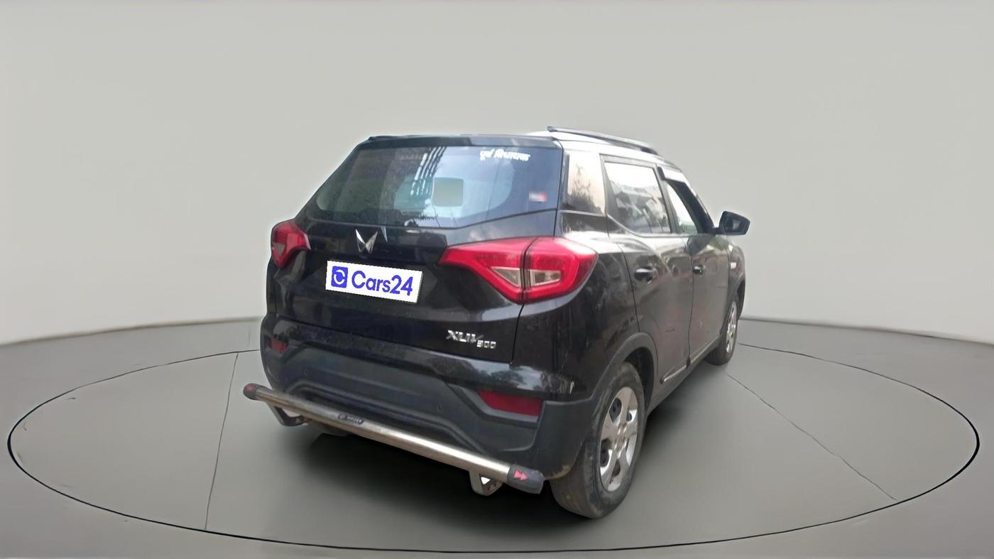 2022 Mahindra XUV300 W6 1.5 Diesel, Diesel, Manual, 53,158 km, exterior