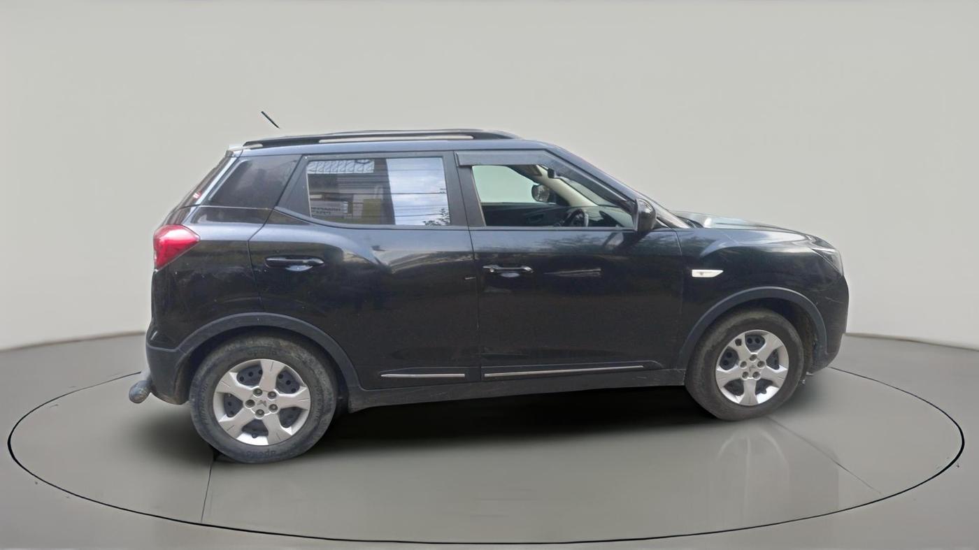 2022 Mahindra XUV300 W6 1.5 Diesel, Diesel, Manual, 53,158 km, exterior