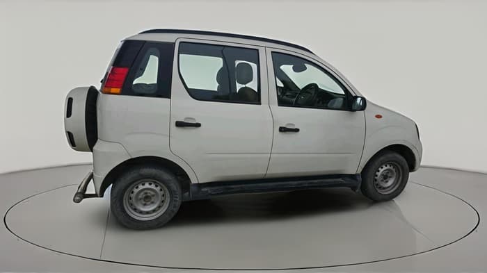 2013 Mahindra Quanto C4, Diesel, Manual, 94,719 km, exterior