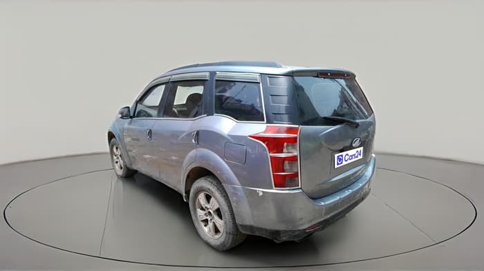 2013 Mahindra XUV500 W8, Diesel, Manual, 1,40,055 km, exterior