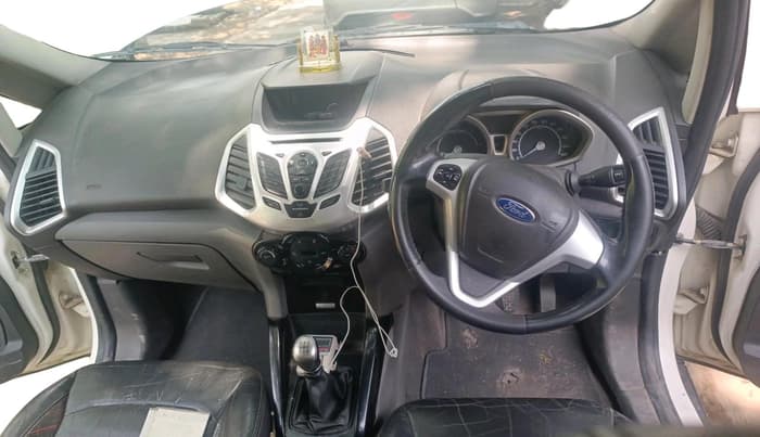 2013 Ford Ecosport TITANIUM 1.5L DIESEL, Diesel, Manual, 1,84,591 km, interior