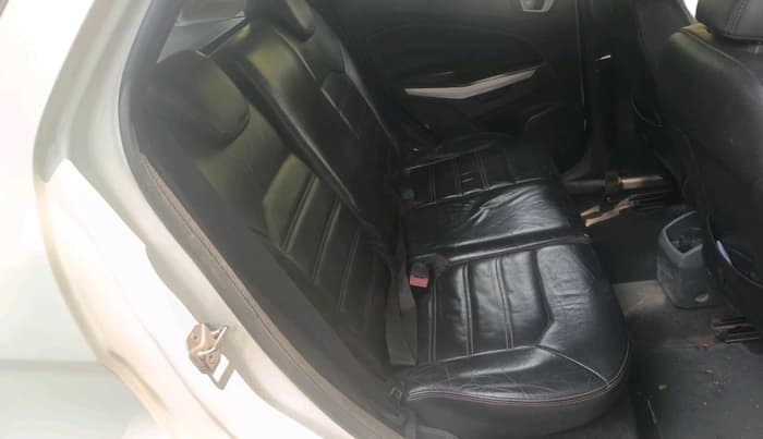 2013 Ford Ecosport TITANIUM 1.5L DIESEL, Diesel, Manual, 1,84,591 km, interior