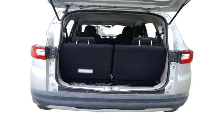 2022 Renault TRIBER RXZ, Petrol, Manual, 1,593 km, exterior