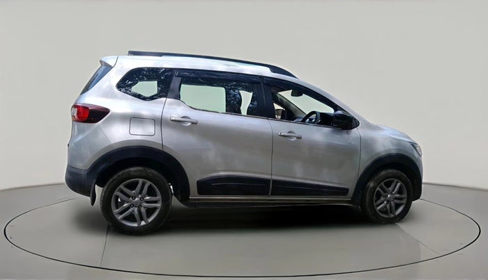 2022 Renault TRIBER RXZ, Petrol, Manual, 1,593 km, exterior