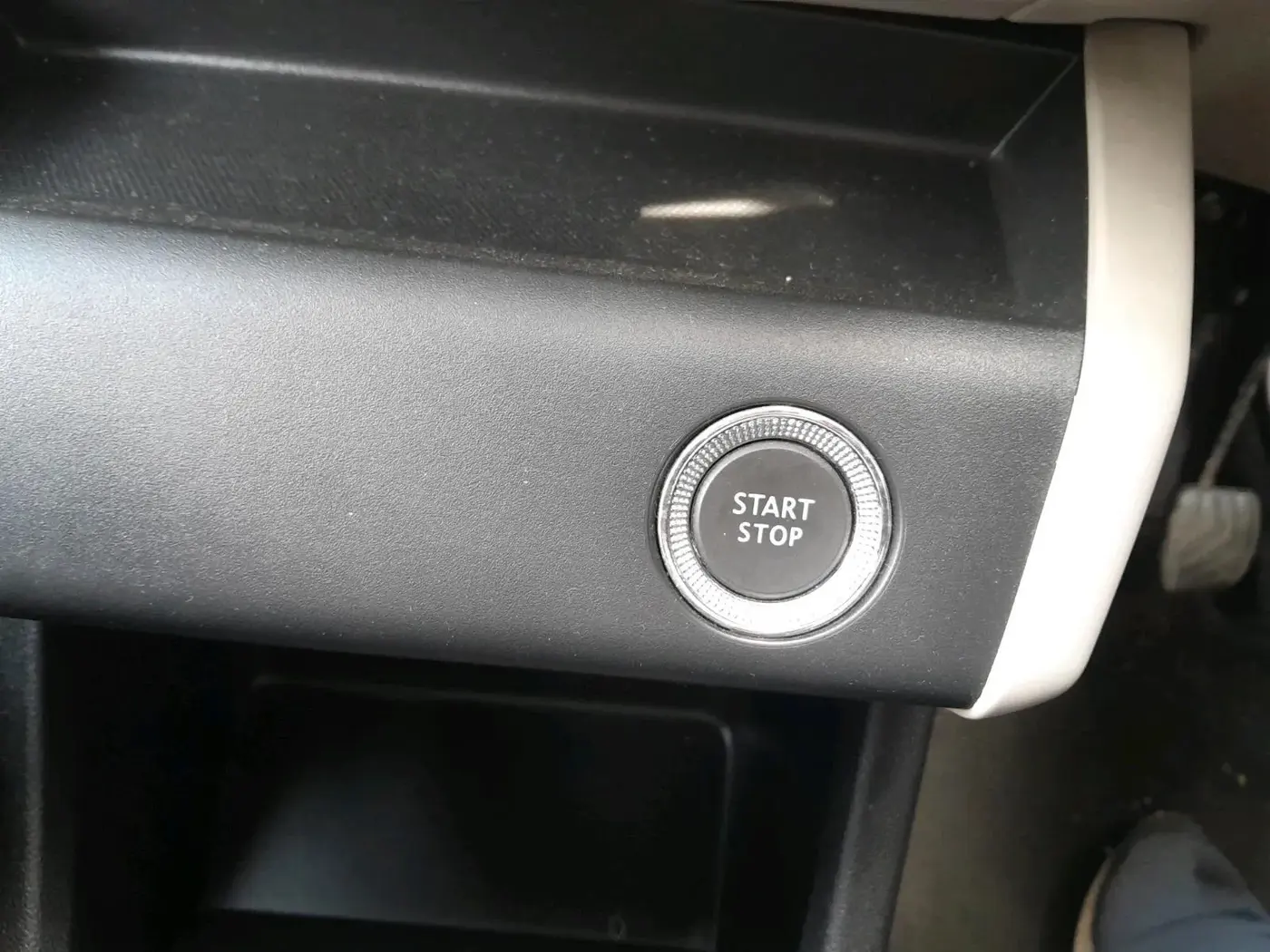 2022 Renault TRIBER RXZ, Petrol, Manual, 1,593 km, interior