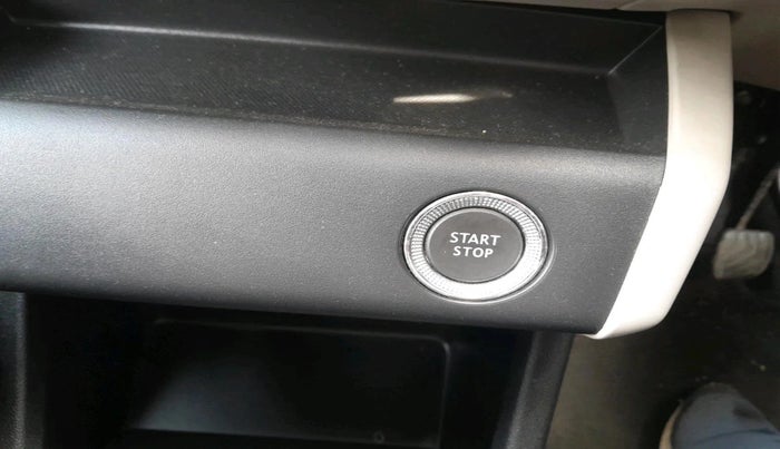 2022 Renault TRIBER RXZ, Petrol, Manual, 1,593 km, interior