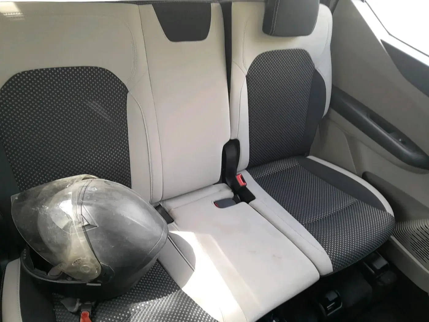 2022 Renault TRIBER RXZ, Petrol, Manual, 1,593 km, interior