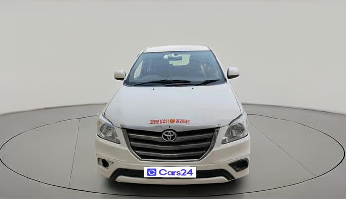 2014 Toyota Innova 2.5 GX 7 STR, Diesel, Manual, 1,44,223 km, exterior