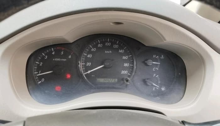 2014 Toyota Innova 2.5 GX 7 STR, Diesel, Manual, 1,44,223 km, interior
