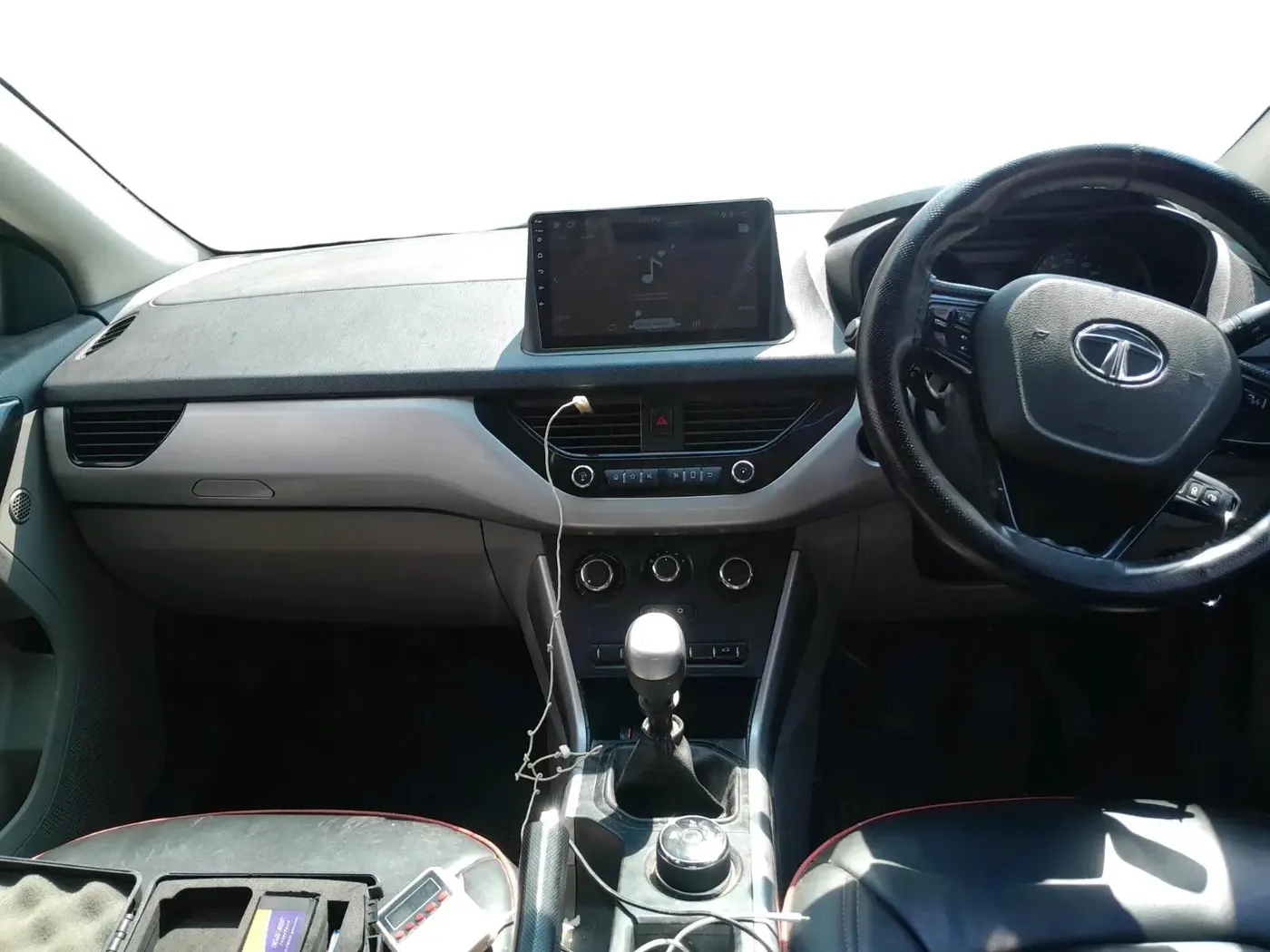 2017 Tata NEXON XM DIESEL, Diesel, Manual, 98,707 km, interior