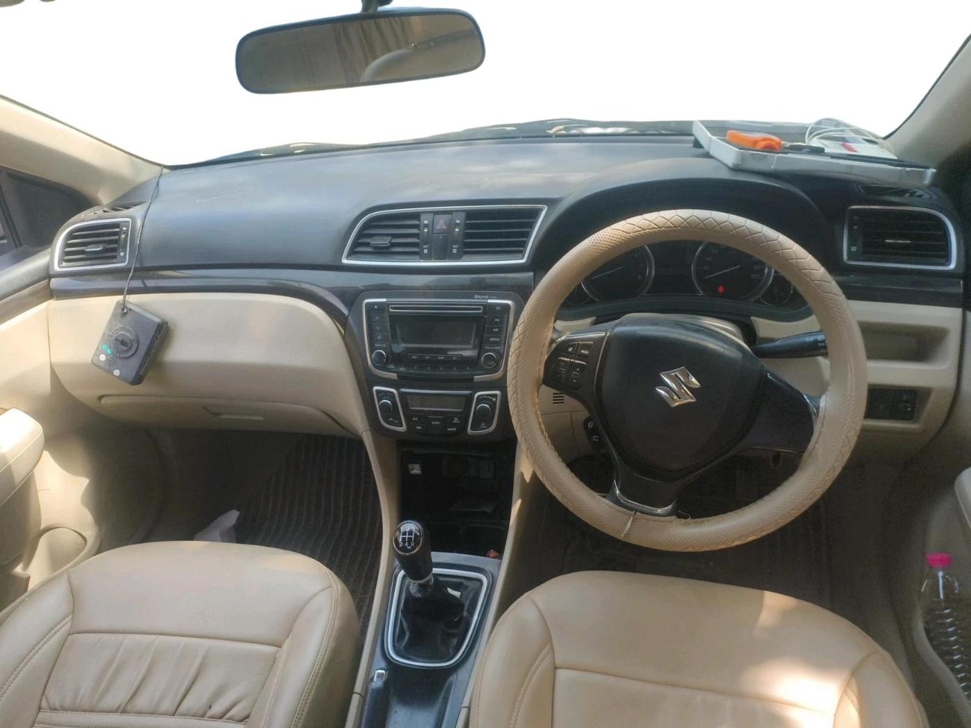 2017 Maruti Ciaz DELTA 1.4 MT PETROL, Petrol, Manual, 1,00,013 km, interior