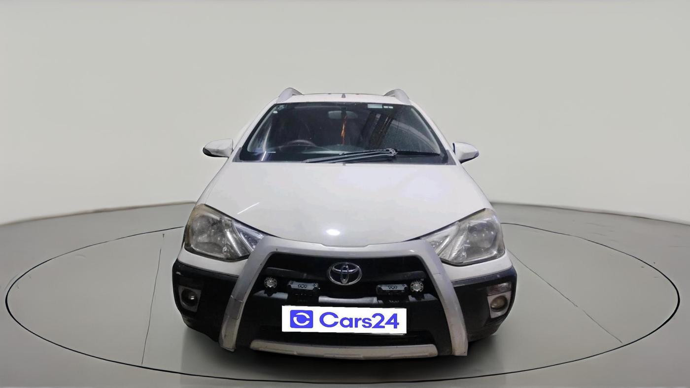 2015 Toyota Etios CROSS 1.4 VD, Diesel, Manual, 1,05,039 km, exterior