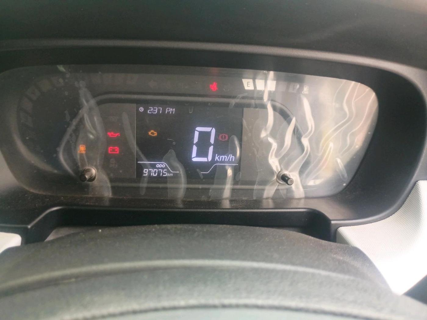2024 Tata PUNCH PURE MT CNG, CNG, Manual, 97,075 km, interior