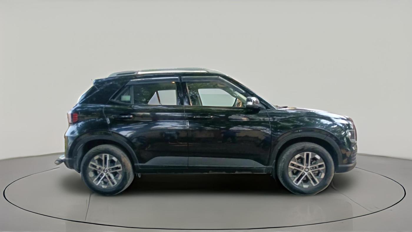 2025 Hyundai VENUE SX 1.5 CRDI, Diesel, Manual, 32,196 km, exterior