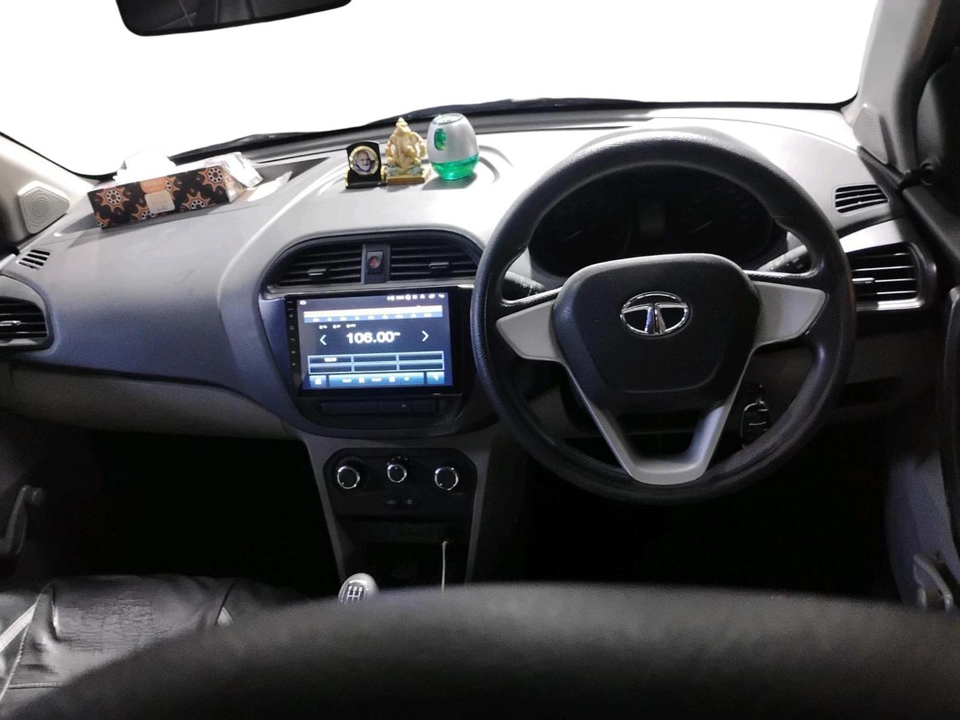 2018 Tata Tiago XE PETROL, Petrol, Manual, 70,182 km, interior