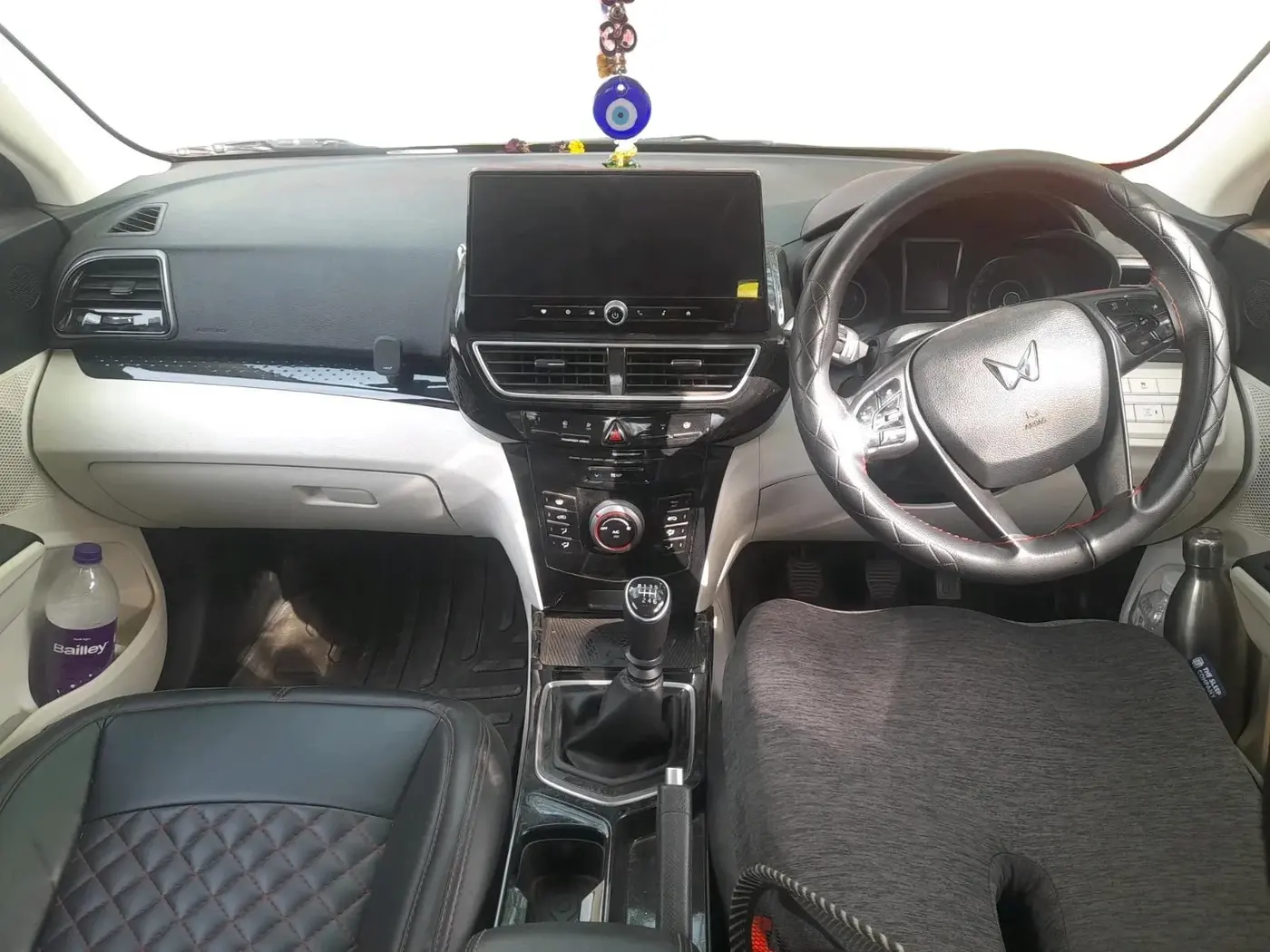 2024 Mahindra XUV 3XO MX3 1.5 Turbo Diesel, Diesel, Manual, 41,053 km, interior