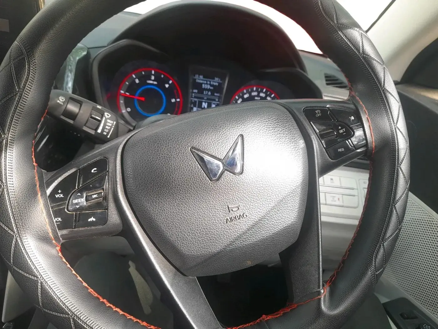 2024 Mahindra XUV 3XO MX3 1.5 Turbo Diesel, Diesel, Manual, 41,053 km, interior