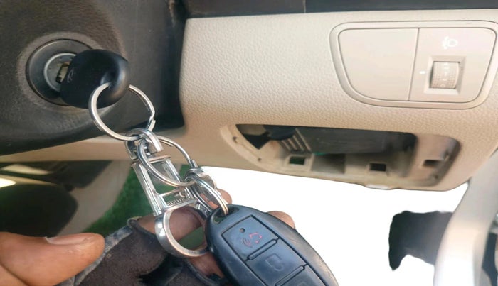 2018 Hyundai Eon ERA +, Petrol, Manual, 1,37,955 km, interior