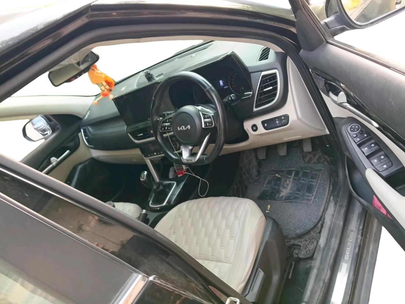 2022 KIA SELTOS HTX PETROL 1.5, Petrol, Manual, 66,733 km, interior