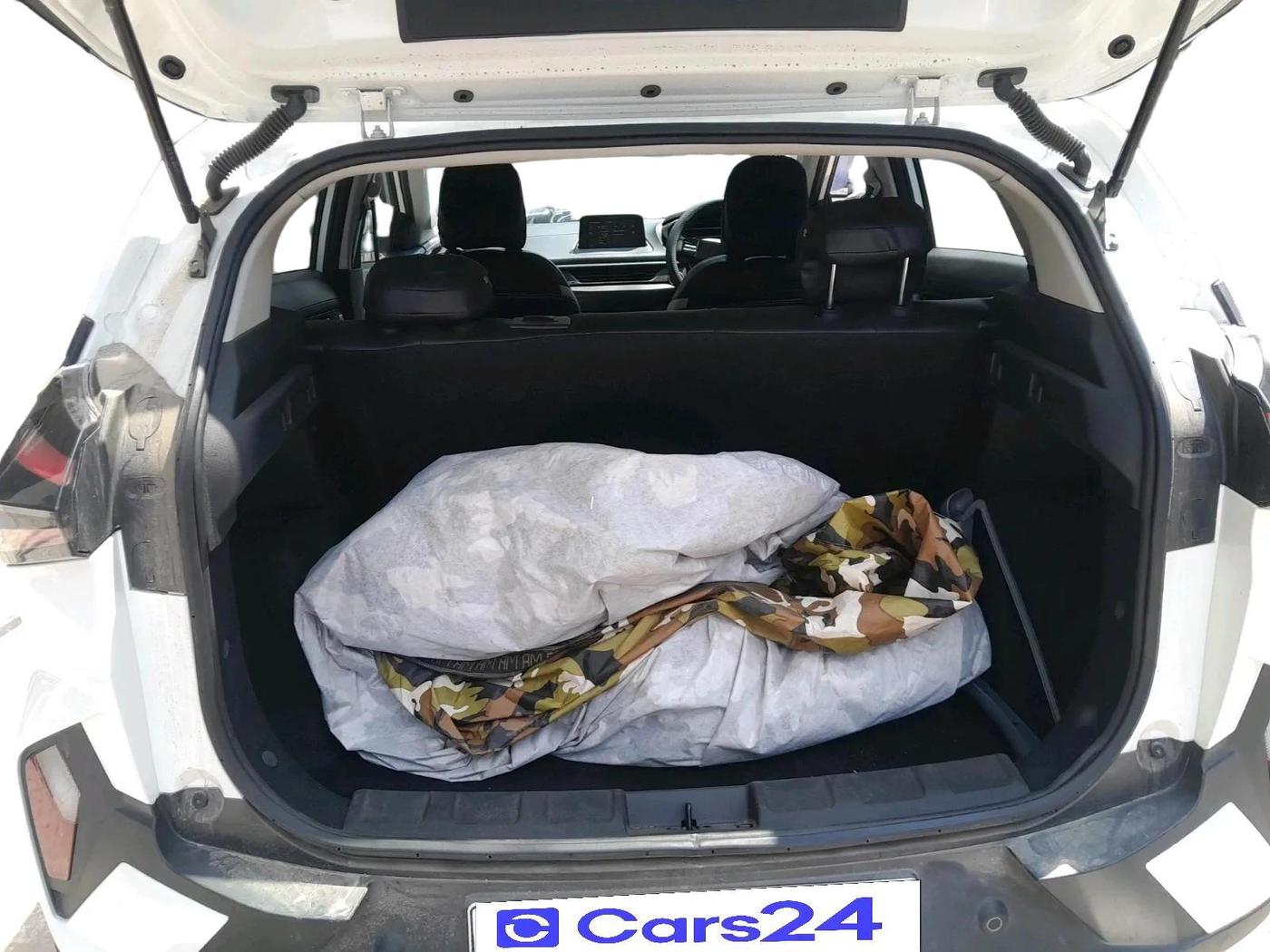2025 Tata NEXON SMART+ 1.2 PETROL, Petrol, Manual, 6,110 km, exterior