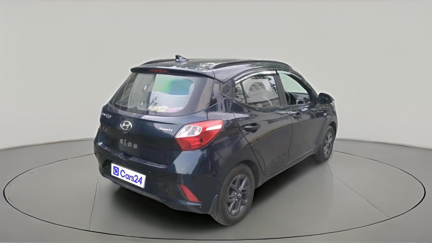 2022 Hyundai GRAND I10 NIOS SPORTZ AMT 1.2 KAPPA VTVT, Petrol, Automatic, 19,585 km, exterior