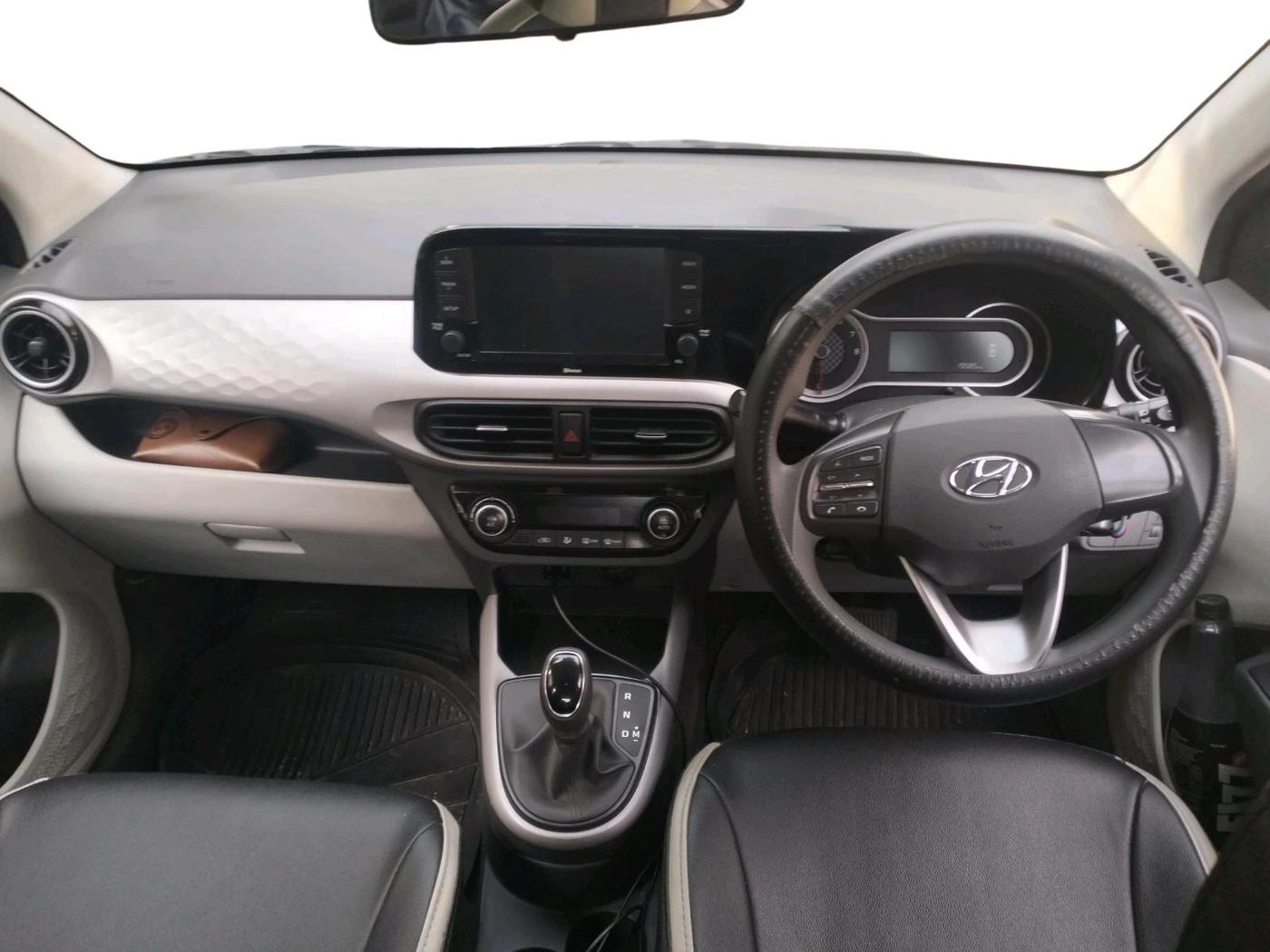 2022 Hyundai GRAND I10 NIOS SPORTZ AMT 1.2 KAPPA VTVT, Petrol, Automatic, 19,585 km, interior